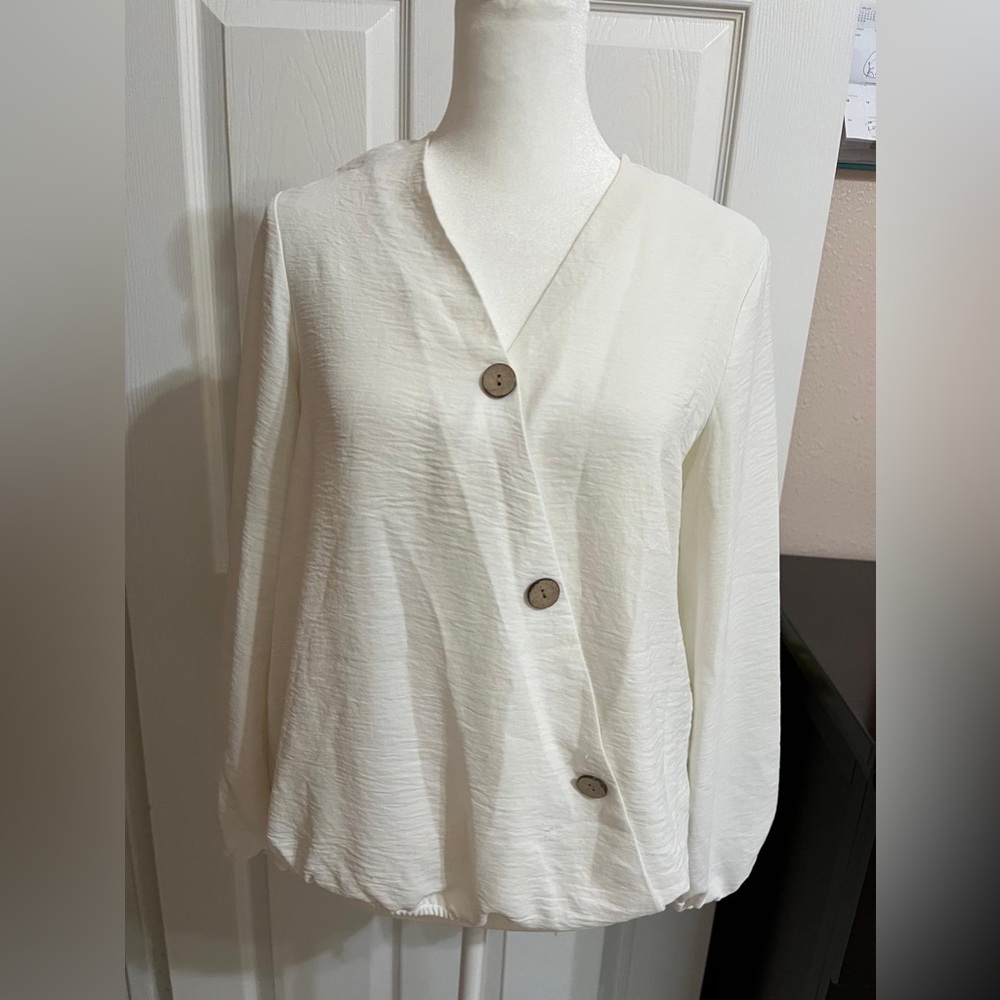 (U) Fred David Overlapping Blouse With Gathered Hem